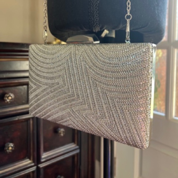 Accessories - Costume Gala Prom Wedding Clutch/Purse silver crystal Holiday Party